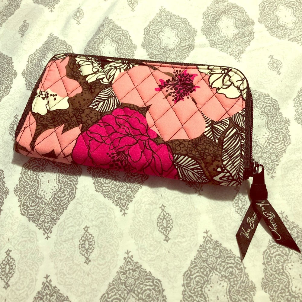 LARGE Vera Bradley Wallet